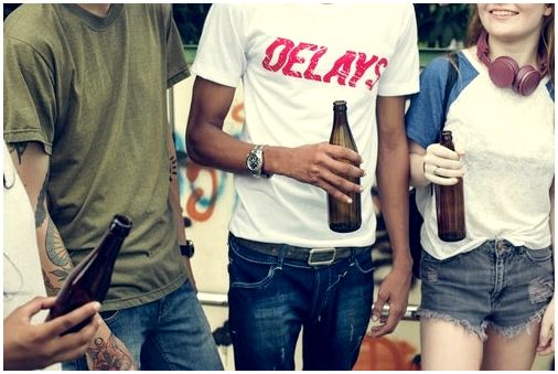 Почему подростки используют алкоголь в качестве социального помощника?