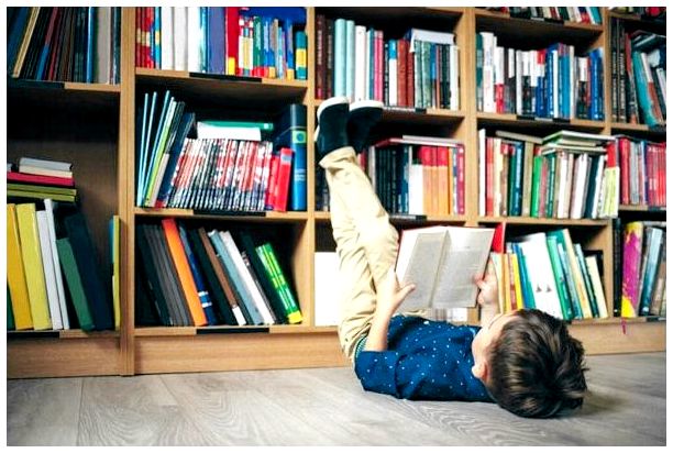 Как завести детей, любящих читать?