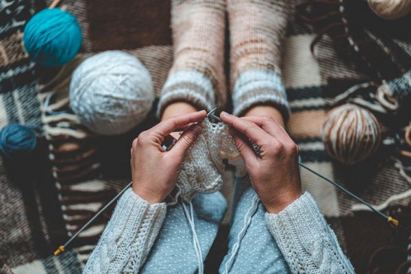 Плетение: терапевтическая сила плетения нитей