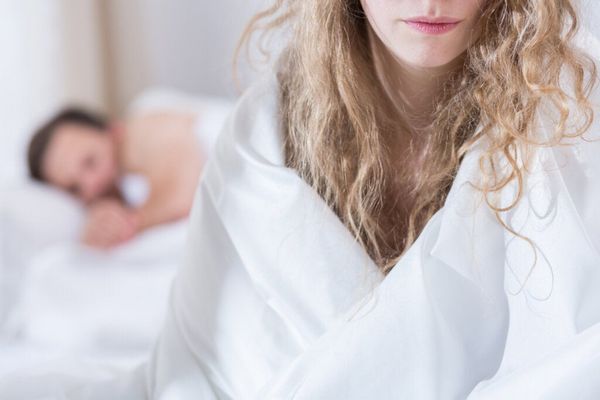 Расстройство женского оргазма: симптомы и причины